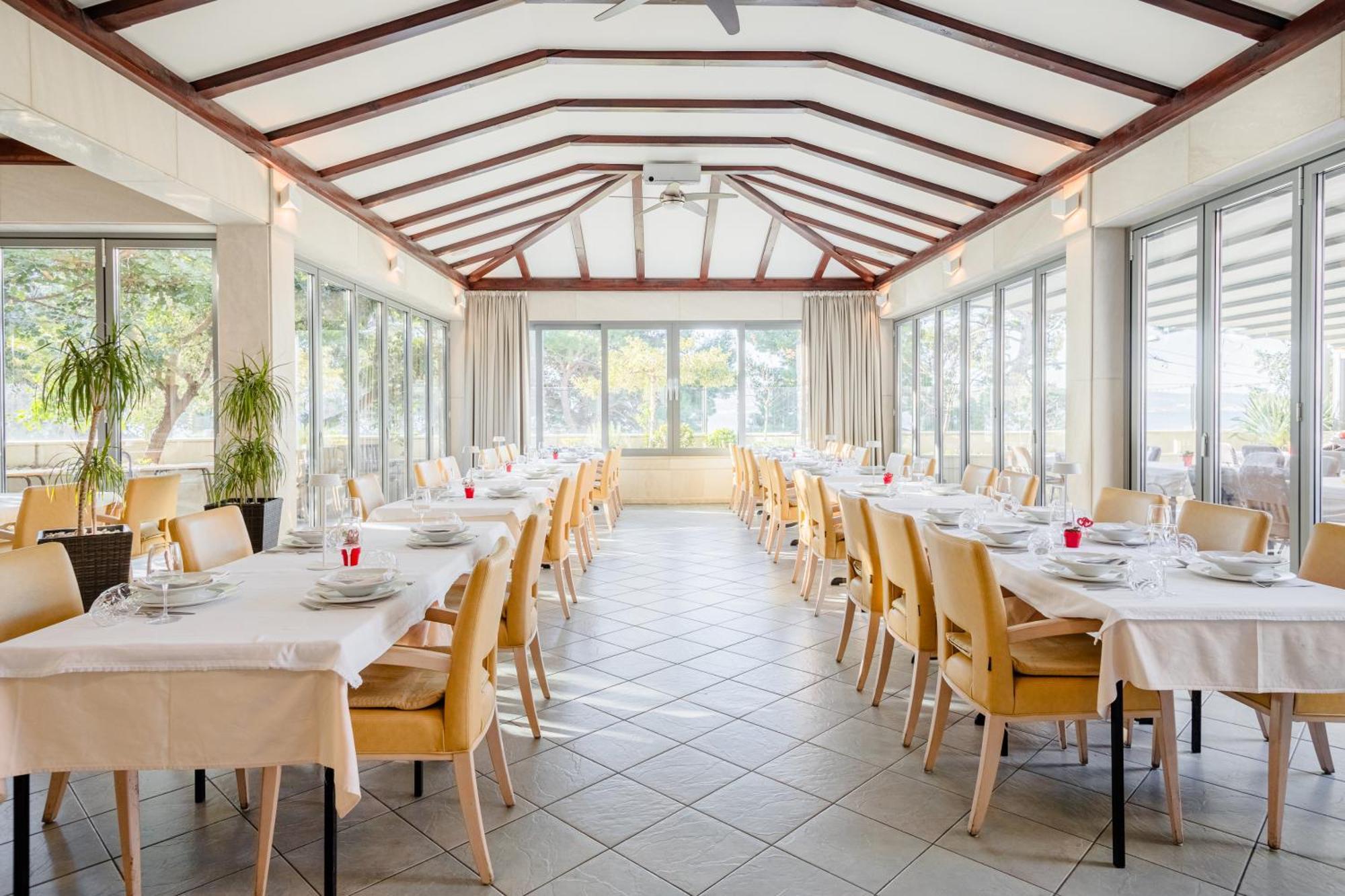Rogac Rooms & Restaurant Omis Ngoại thất bức ảnh